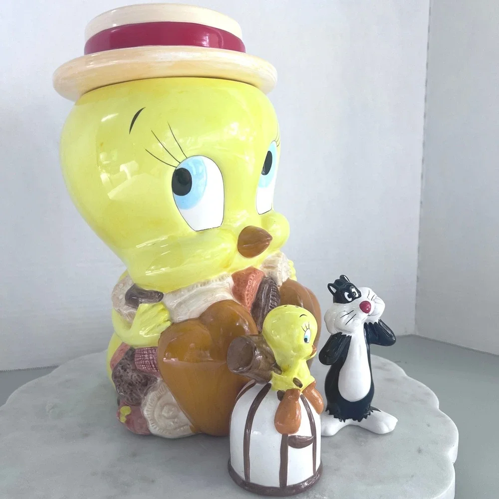 Vintage Warner Bros 93 Looney Tunes Cookie Jar and Shakers Tweety Bird Sylvester